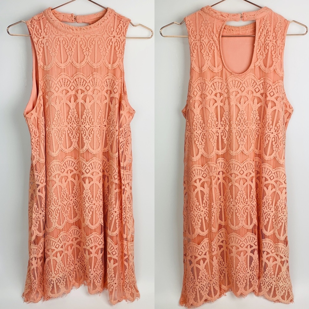 Love, Fire Sleeveless Lace‎ Shift Dress